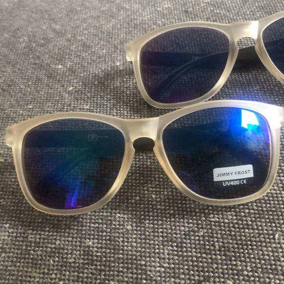 Dazed and confused Plastic Sunglasses (new) - Picture 2 of 5